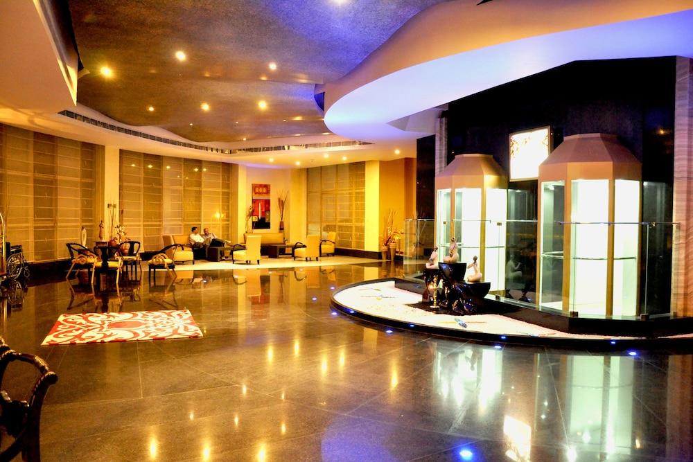 Отель K C Residency Katra Экстерьер фото
