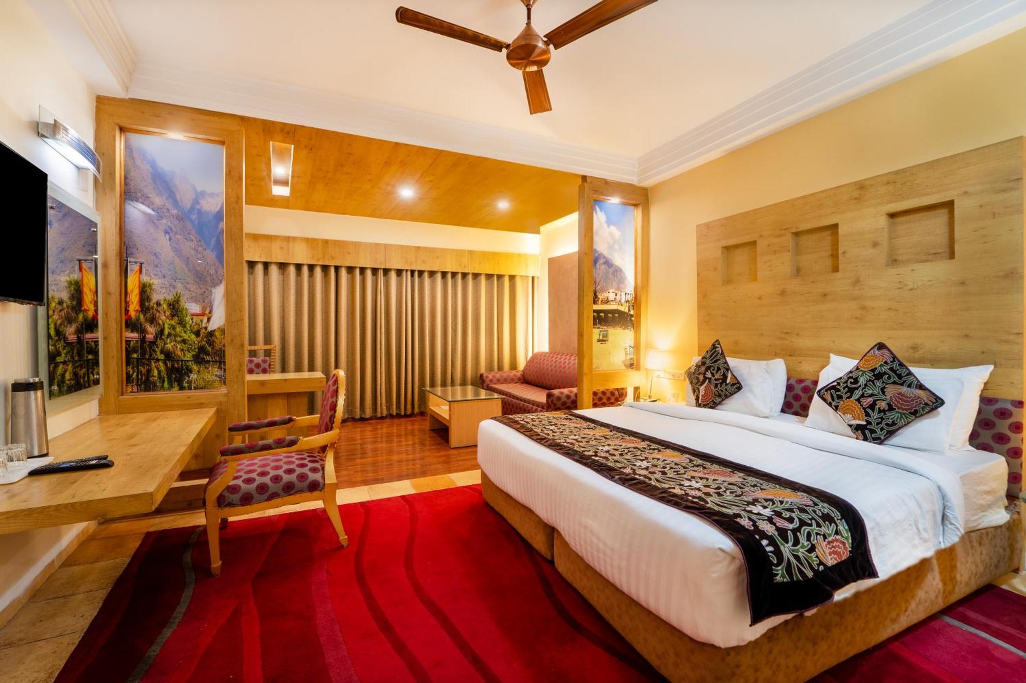 Отель K C Residency Katra Экстерьер фото